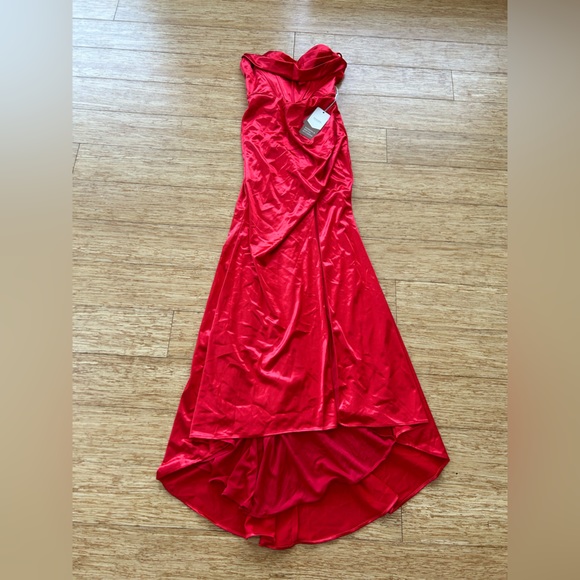 Stacees Size 4 Red Sheath Sweetheart Sweep Train Satin Dress with Pleated Split - Picture 6 of 13